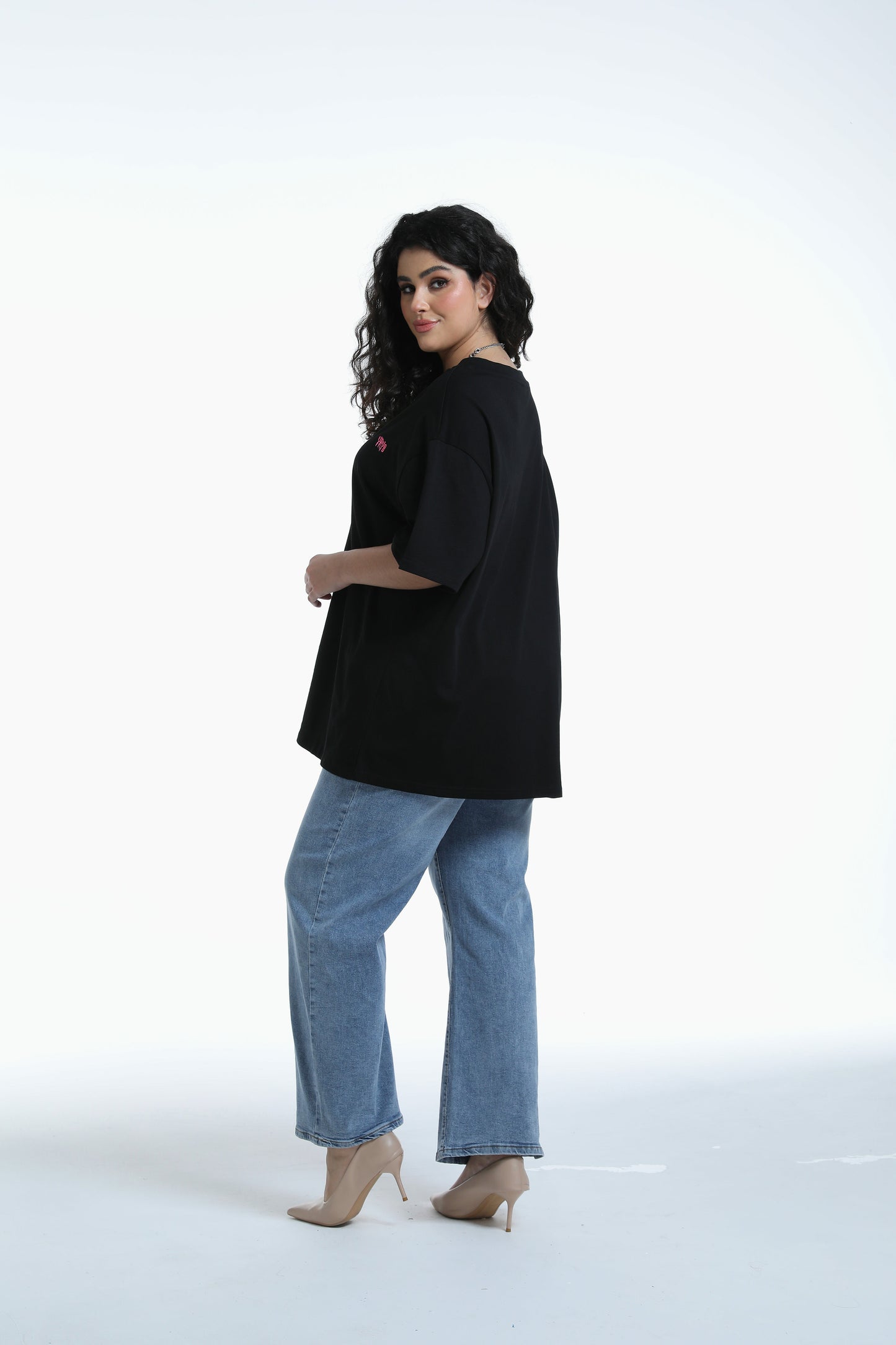 V-neck tee in black with YRYB logo