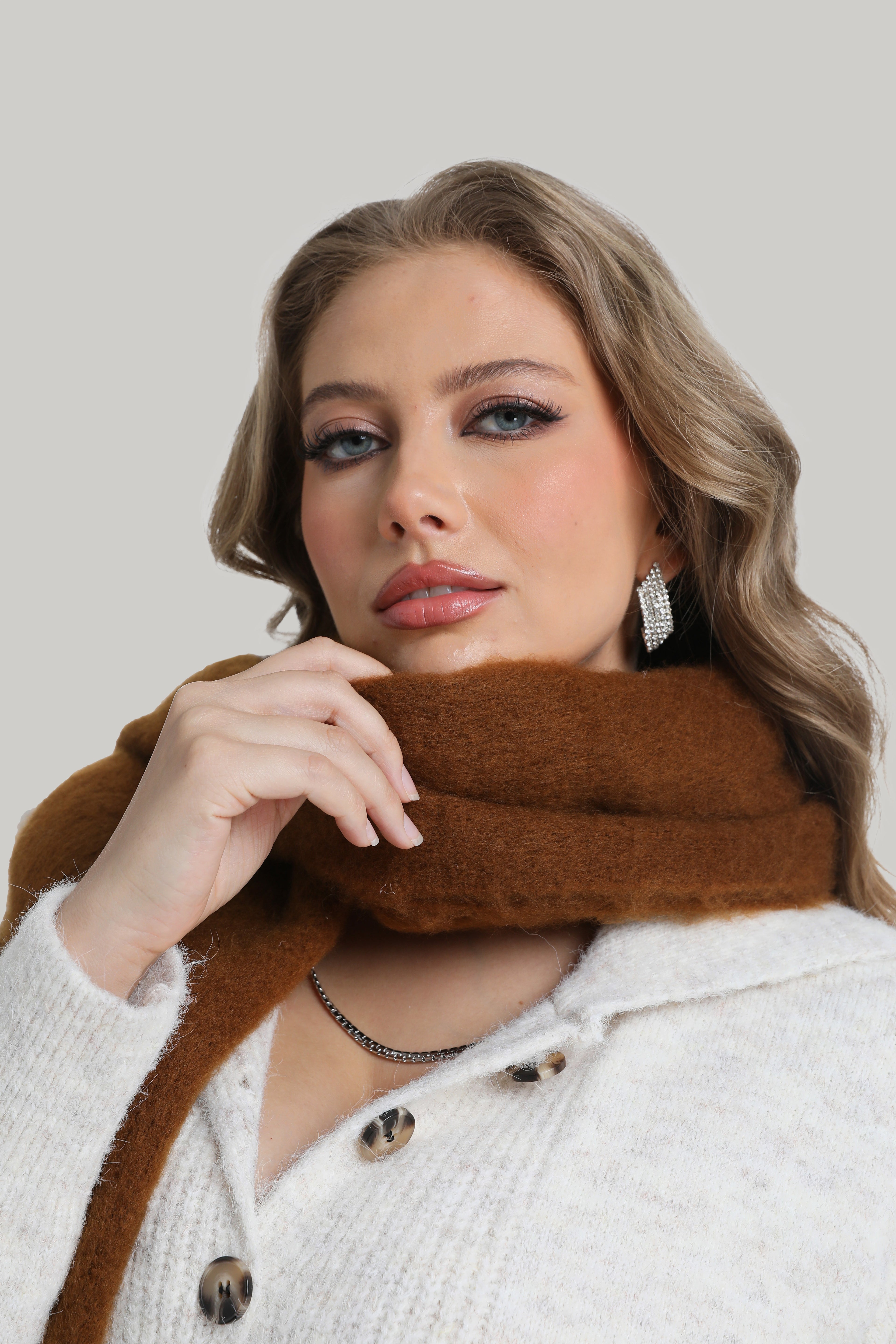 Woven Fluffy Tassel Scarf