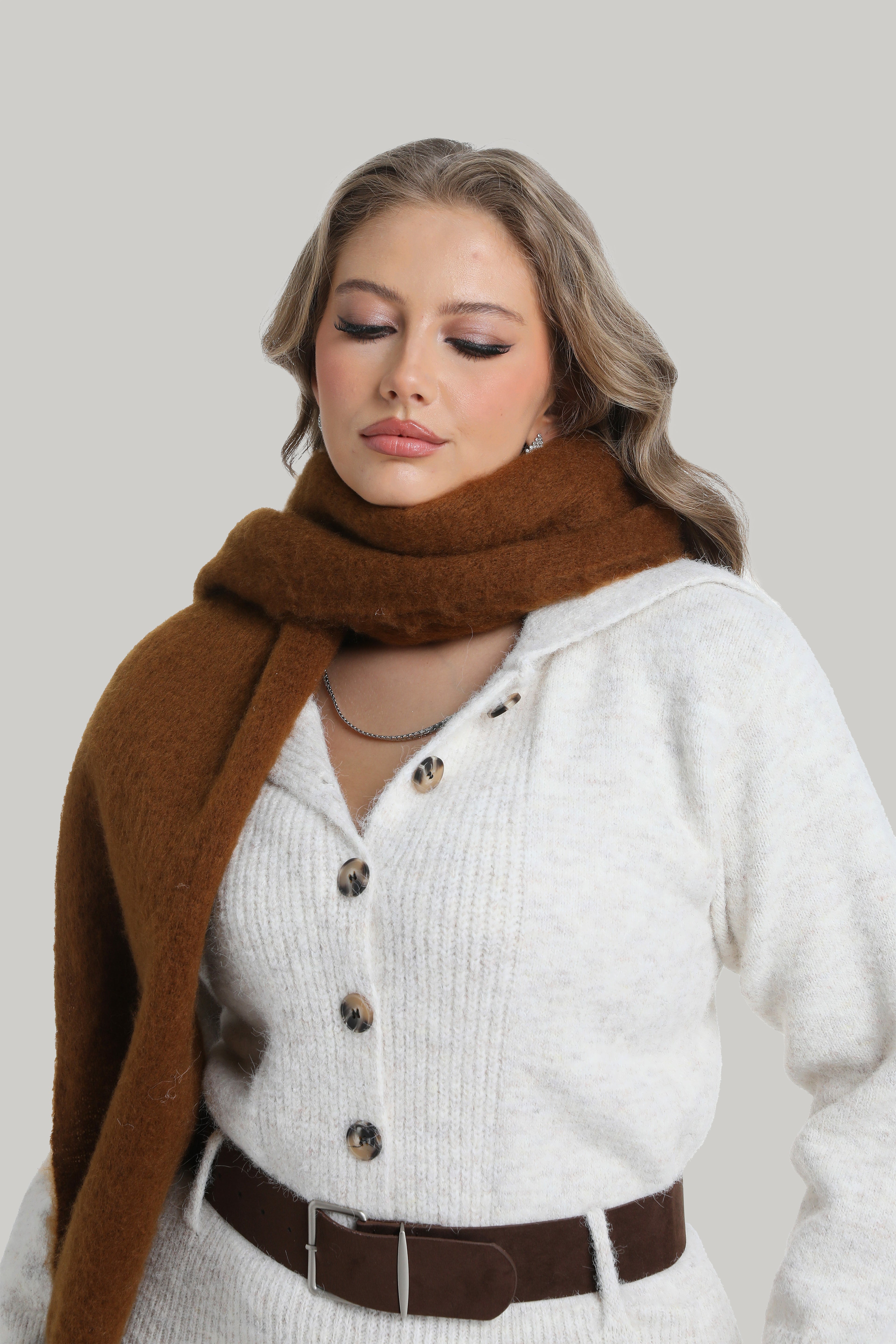 Woven Fluffy Tassel Scarf